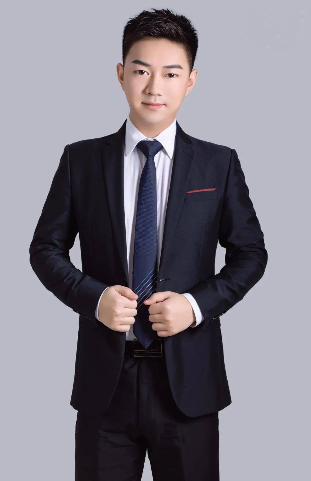 田晓琼 视觉与舞美负责人